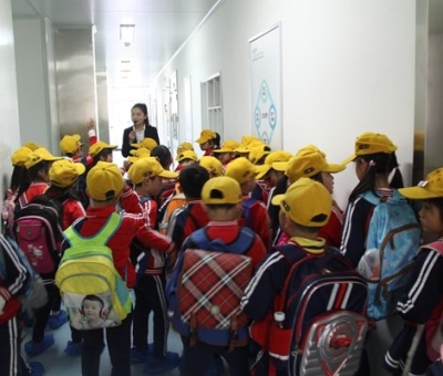 800余名師生、家長(zhǎng)在仙客來(lái)開(kāi)展社會(huì)實(shí)踐活動(dòng)