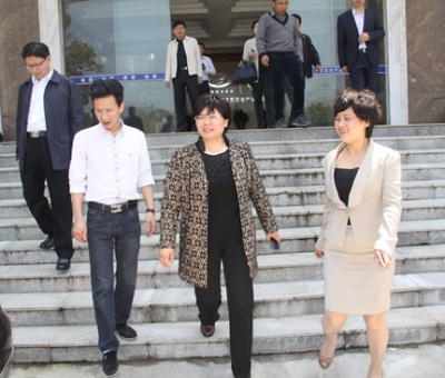 九江市臺辦主任周三連蒞臨仙客來公司視察