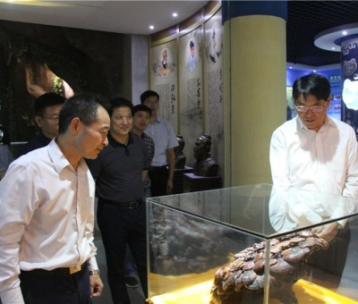 九江市委常委、副市長張新龍蒞臨仙客來公司調(diào)研