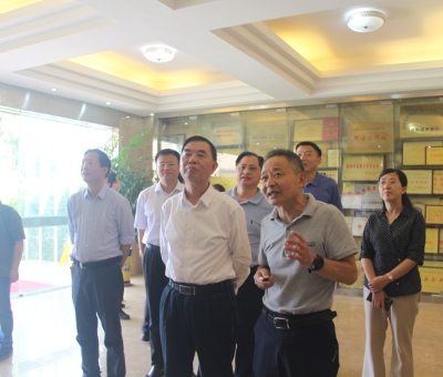 江西省人大常委會(huì)委員、省人大監(jiān)察司法委副主任委員何剛一行蒞臨仙客來(lái)調(diào)研知識(shí)產(chǎn)權(quán)創(chuàng)建工作