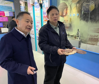 市委常委、九江軍分區(qū)政委余文生等蒞臨仙客來公司指導