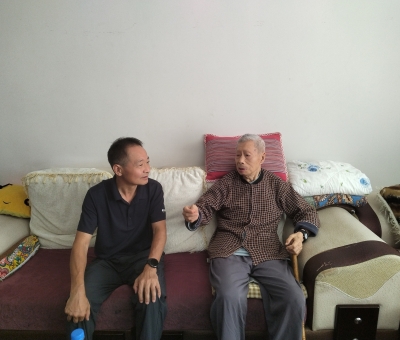 致敬英雄！潘新華一行中秋走訪慰問抗戰(zhàn)英雄張大燕